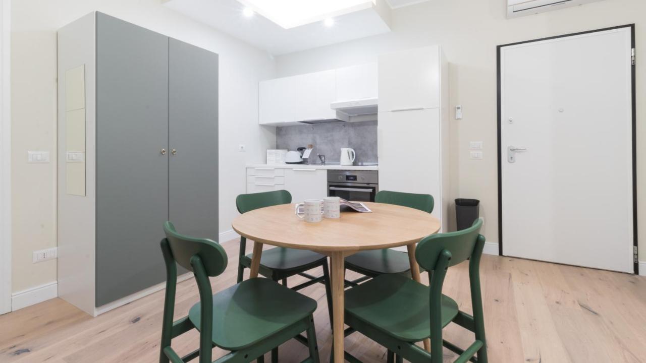 Italianway - Corso Garibaldi 104 Apartment Milan Luaran gambar